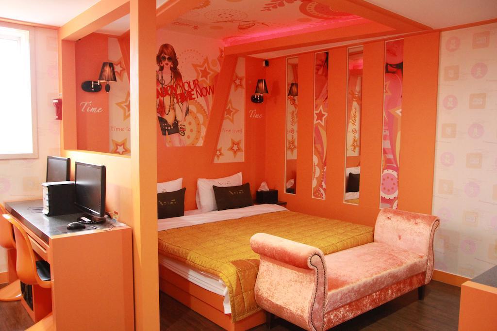 Time Motel Gyeongju Ruang foto