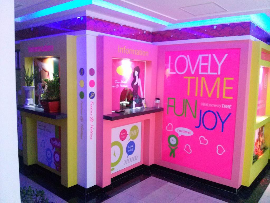 Time Motel Gyeongju Bagian luar foto