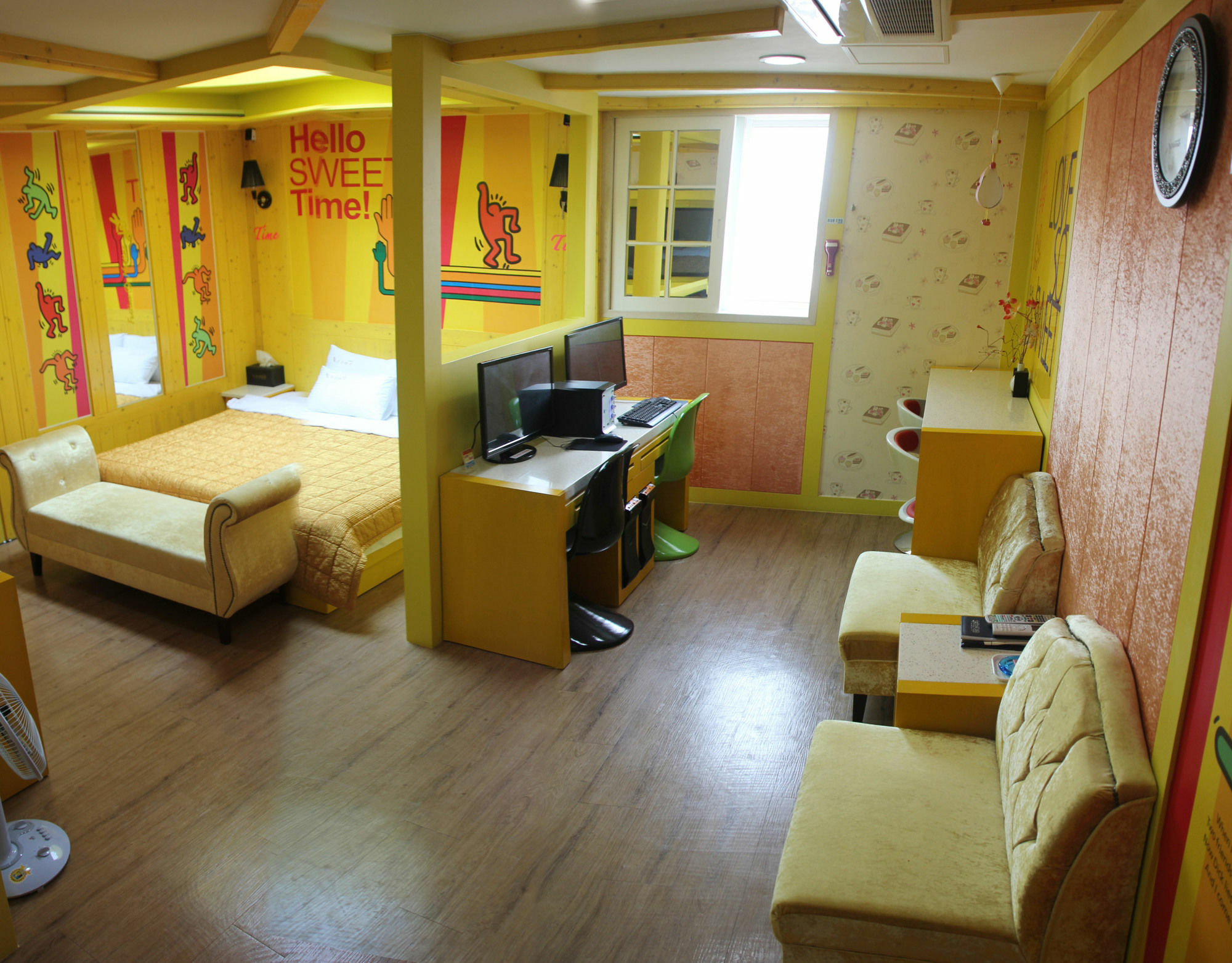 Time Motel Gyeongju Bagian luar foto